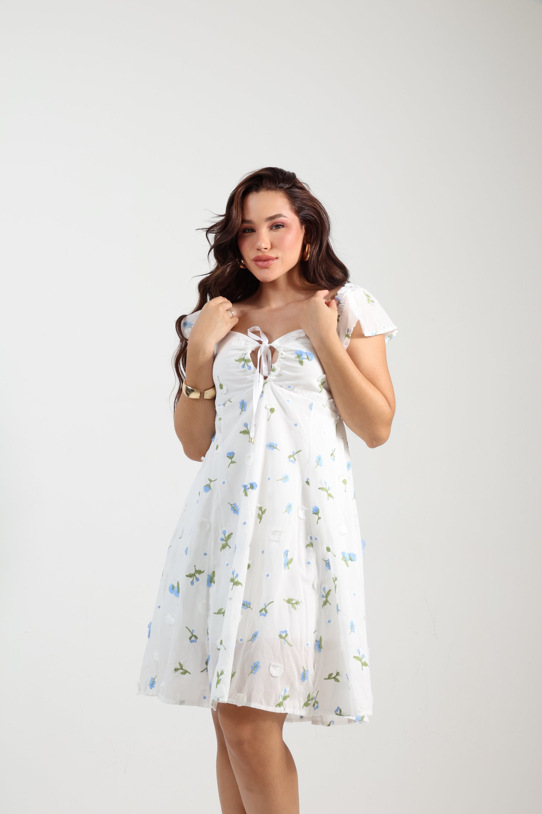 VESTIDO CURTO LAISE BORDADO 3D