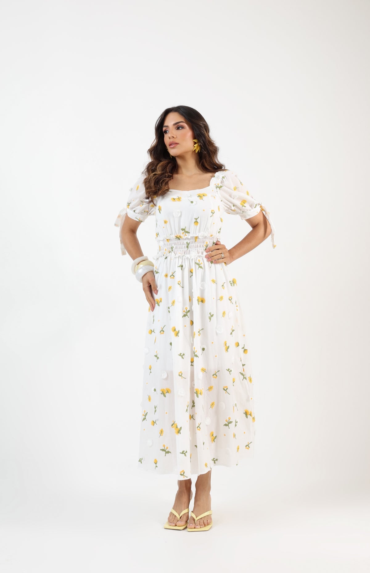 Vestido Midi Laise Bordado 3D