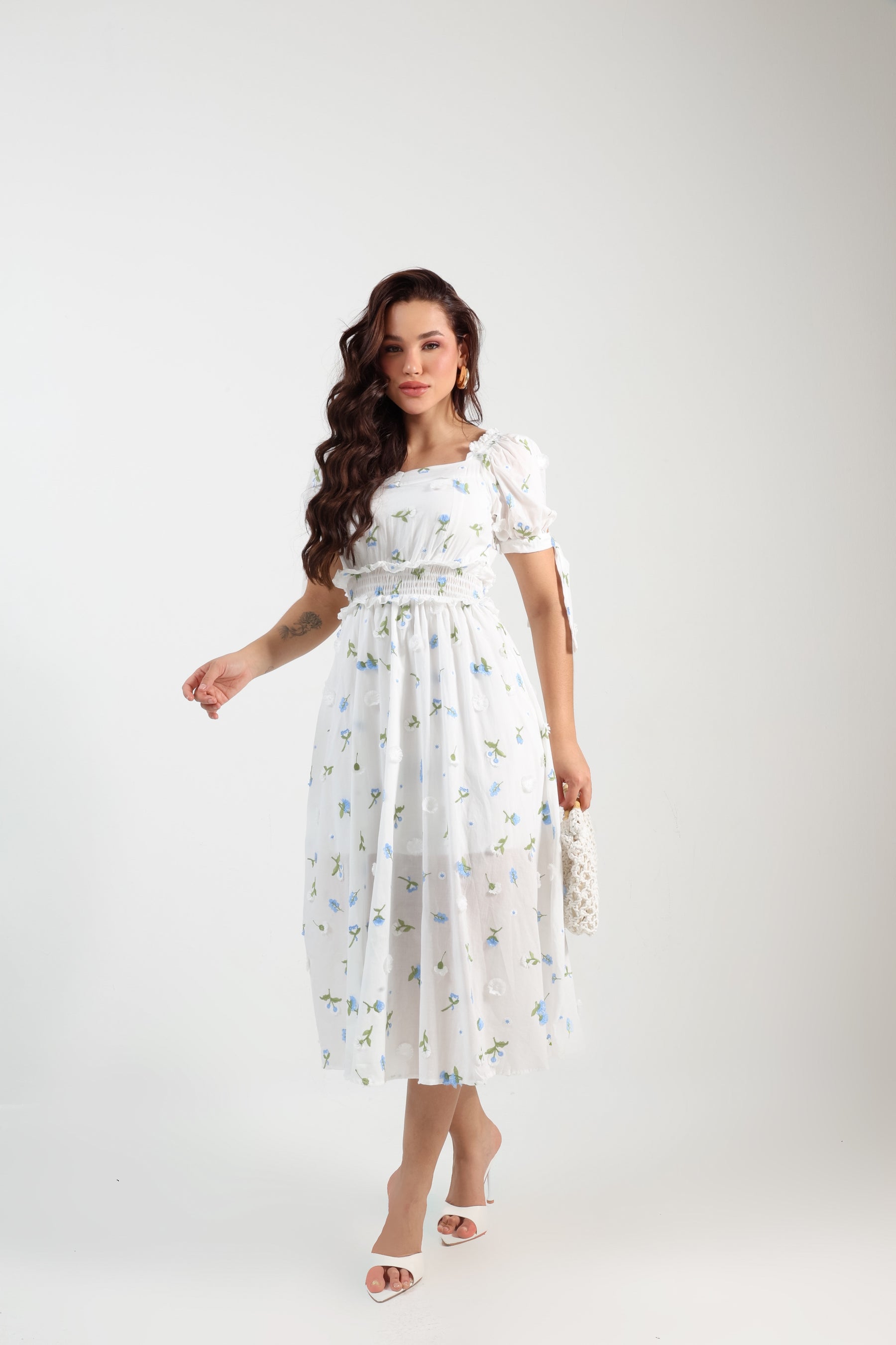 Vestido Midi Laise Bordado 3D