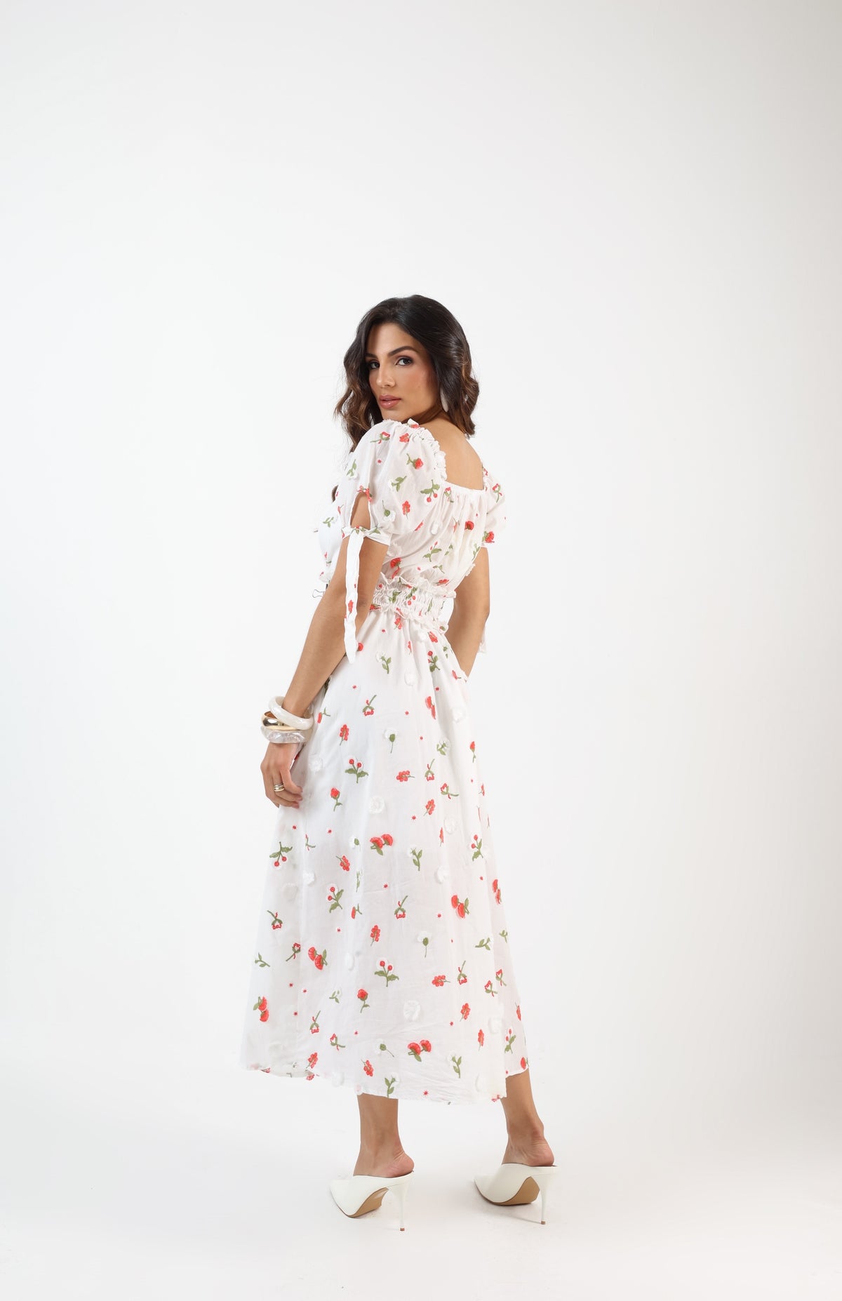 Vestido Midi Laise Bordado 3D